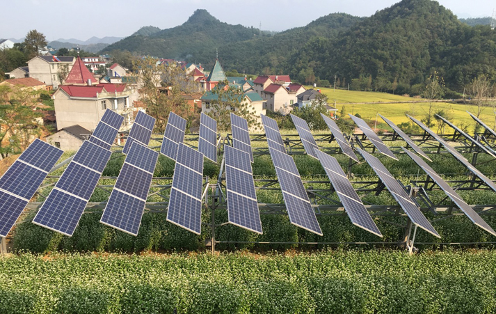 2014年12月6日--青海光伏電站項目35KV小電阻接地變成套裝置兩臺發貨